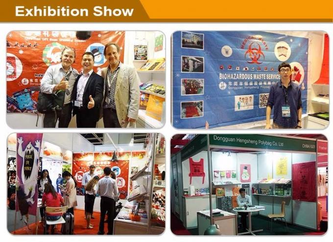 Indywidualny jednorazowy obrus LDPE Bloody Handprint na Halloween 8